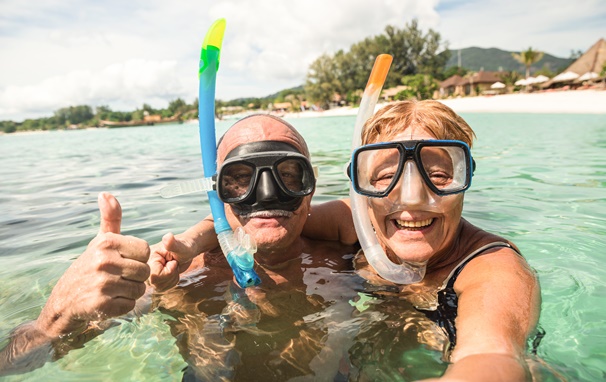 couple in snorkels
